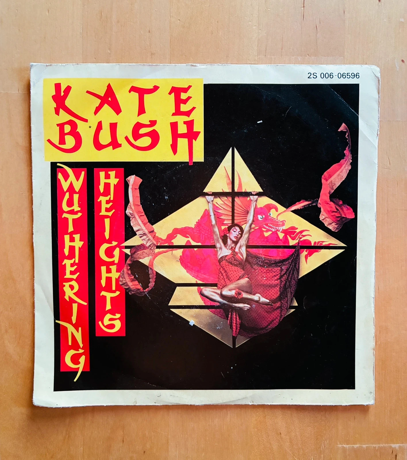 Disque vinyle 45T Kate Bush Wuthering Heights.